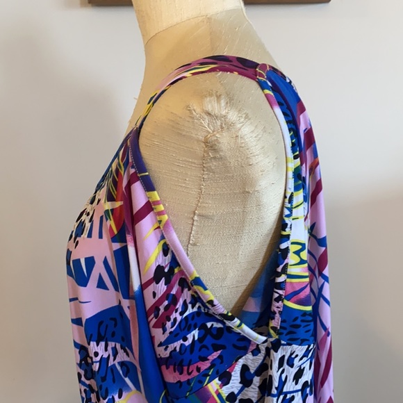 Ashro 1X cold shoulder colorful top 💙 - Picture 3 of 8